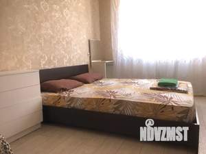 1-к квартира, посуточно, 38м2, 8/22 этаж