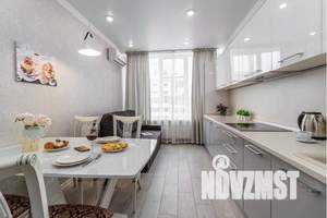 2-к квартира, посуточно, 80м2, 19/19 этаж