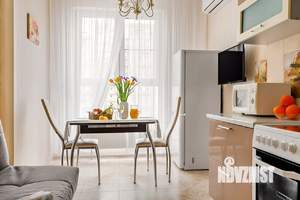 1-к квартира, посуточно, 42м2, 8/25 этаж