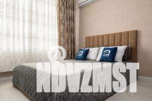 1-к квартира, посуточно, 40м2, 10/18 этаж