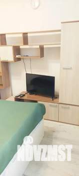 1-к квартира, посуточно, 35м2, 1/8 этаж