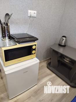 Студия квартира, посуточно, 17м2, 1/5 этаж