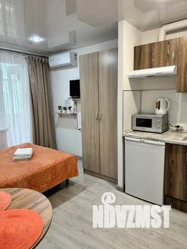 Студия квартира, посуточно, 15м2, 1/9 этаж
