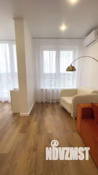 Студия квартира, посуточно, 28м2, 14/18 этаж