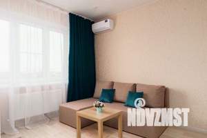 1-к квартира, посуточно, 35м2, 4/18 этаж