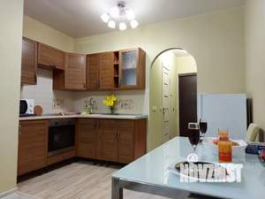 Студия квартира, посуточно, 30м2, 11/22 этаж