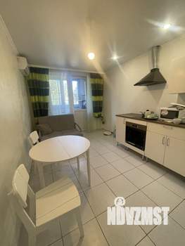 1-к квартира, посуточно, 48м2, 1/18 этаж
