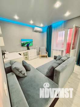 Студия квартира, посуточно, 35м2, 1/16 этаж