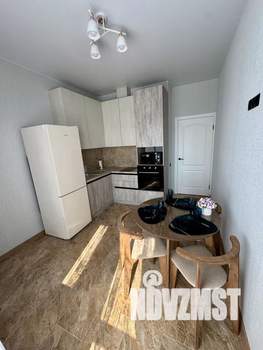 1-к квартира, посуточно, 37м2, 21/24 этаж