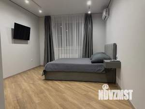 1-к квартира, посуточно, 35м2, 18/21 этаж