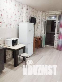 Студия квартира, на длительный срок, 30м2, 1/9 этаж