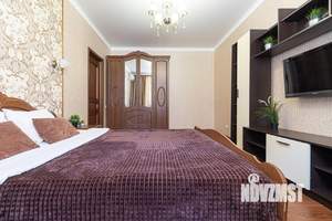 1-к квартира, посуточно, 42м2, 1/1 этаж