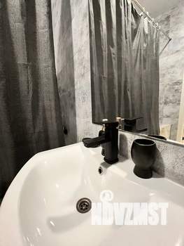 1-к квартира, посуточно, 38м2, 9/24 этаж