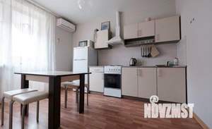 2-к квартира, посуточно, 44м2, 1/1 этаж
