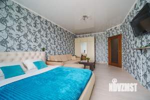 1-к квартира, посуточно, 43м2, 1/1 этаж