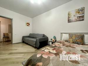 1-к квартира, посуточно, 37м2, 1/24 этаж
