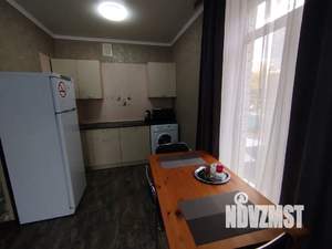 Студия квартира, посуточно, 34м2, 2/2 этаж