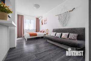 1-к квартира, посуточно, 35м2, 7/17 этаж