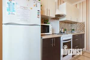 1-к квартира, посуточно, 35м2, 7/17 этаж