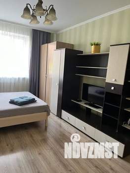 1-к квартира, посуточно, 44м2, 3/17 этаж