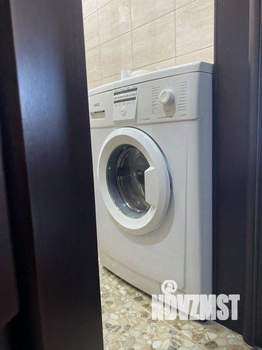 Студия квартира, посуточно, 27м2, 3/18 этаж