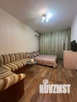 1-к квартира, посуточно, 40м2, 1/17 этаж