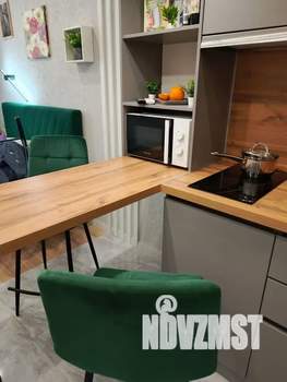 Студия квартира, посуточно, 27м2, 1/17 этаж