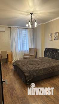 1-к квартира, посуточно, 40м2, 7/18 этаж