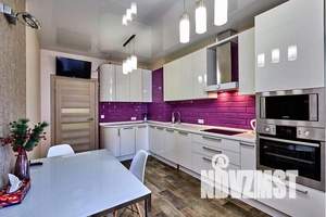 2-к квартира, посуточно, 65м2, 9/17 этаж