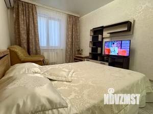 1-к квартира, посуточно, 37м2, 8/12 этаж