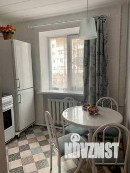 2-к квартира, посуточно, 43м2, 1/1 этаж