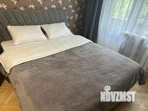 1-к квартира, посуточно, 32м2, 3/5 этаж