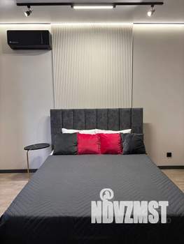 Студия квартира, посуточно, 28м2, 10/18 этаж