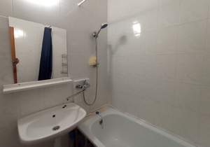 1-к квартира, на длительный срок, 50м2, 3/17 этаж