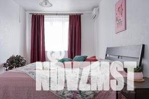 1-к квартира, посуточно, 44м2, 1/22 этаж