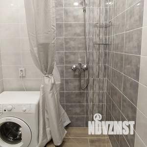 Студия квартира, посуточно, 25м2, 11/18 этаж