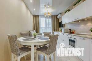 2-к квартира, посуточно, 60м2, 1/25 этаж