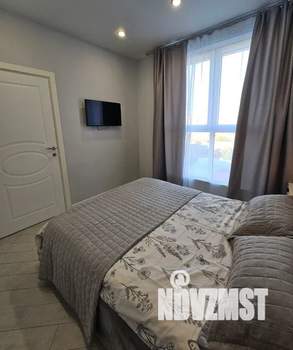 1-к квартира, посуточно, 40м2, 11/25 этаж