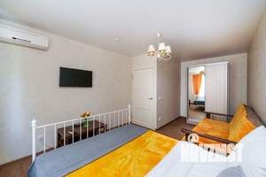 1-к квартира, посуточно, 45м2, 1/1 этаж