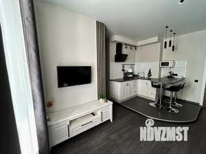 Студия квартира, посуточно, 38м2, 11/24 этаж