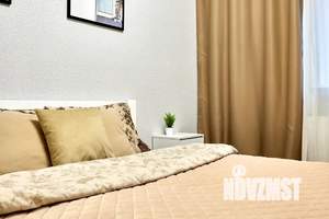 1-к квартира, посуточно, 35м2, 13/16 этаж