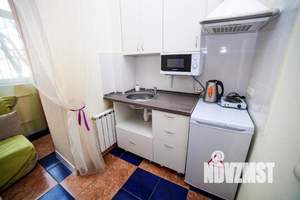 1-к квартира, посуточно, 16м2, 1/1 этаж
