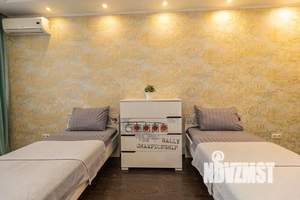 2-к квартира, посуточно, 85м2, 1/1 этаж