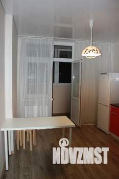 1-к квартира, посуточно, 42м2, 9/18 этаж