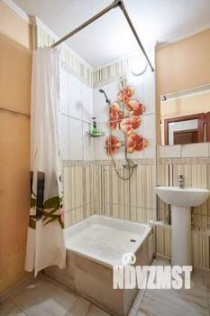 2-к квартира, посуточно, 60м2, 1/1 этаж