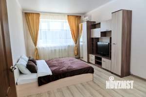 1-к квартира, посуточно, 48м2, 1/1 этаж