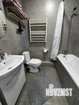 Студия квартира, посуточно, 35м2, 2/17 этаж