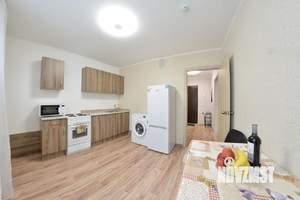 1-к квартира, посуточно, 37м2, 1/1 этаж