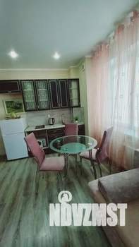 Студия квартира, посуточно, 31м2, 13/18 этаж