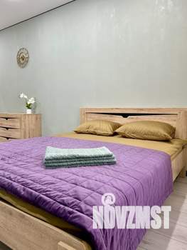 1-к квартира, посуточно, 38м2, 18/22 этаж